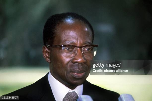 Porträt von Leopold Senghor, Präsident des Senegals, aufgenommen Anfang Mai 1977 während seines Besuches in Bonn. Der Politiker und Dichter Senghor...