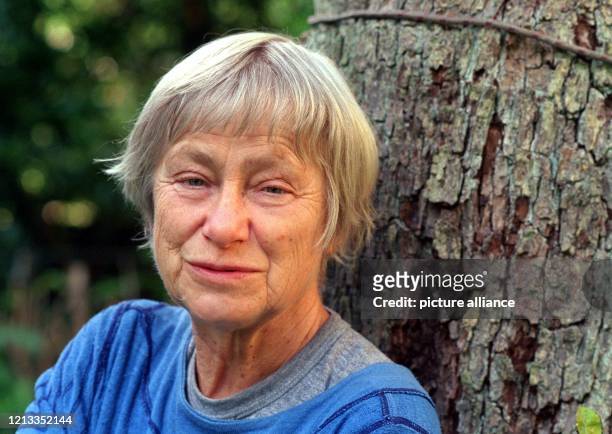 Die evangelische Theologin und Schriftstellerin Dorothee Sölle ist tot. Die 73Jährige starb am 27. April in einer Klinik in Göppingen offenbar in...