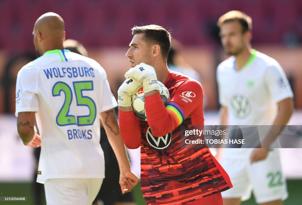 FBL-GER-BUNDESLIGA-AUGSBURG-WOLFSBURG