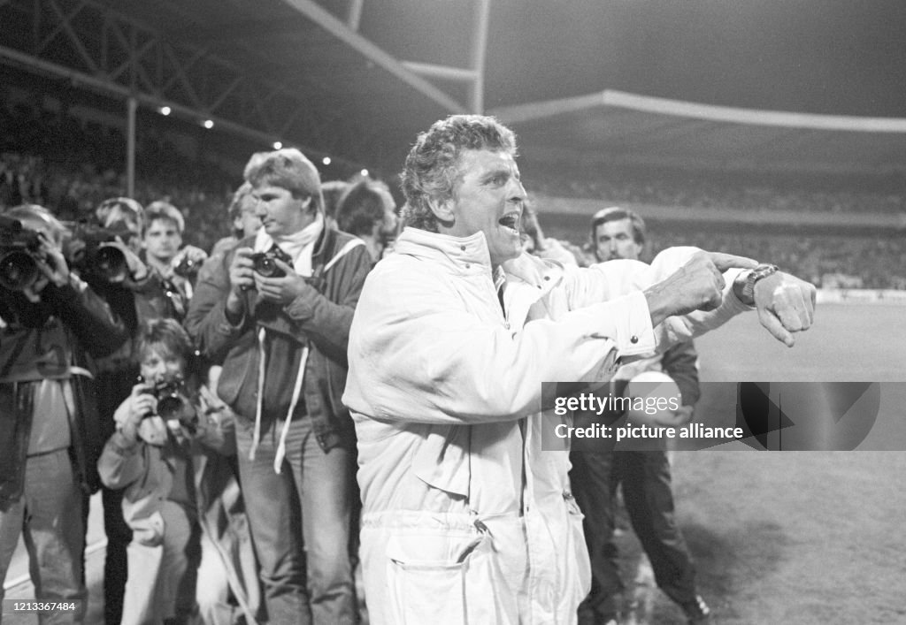 Fußball UEFACup 1987/1988 Halbfinale Rückspiel SV Werder