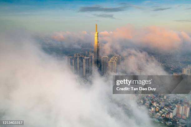 the landmark81 sunrise and cloud - ho chi minh city, vietnam - top view - flycam - drone. - ho chi minh city 個照片及圖片檔