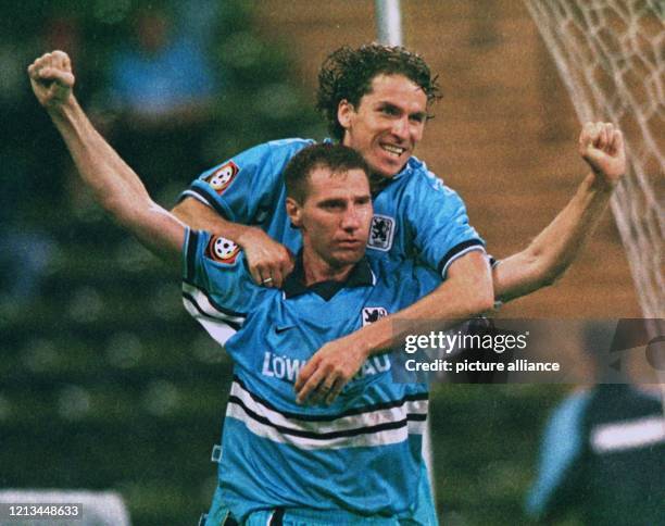 German Soccer - Bundesliga - 1860 Munich v SC Freiburg. Bernhard Winkler, 1860  Munich Stock Photo - Alamy