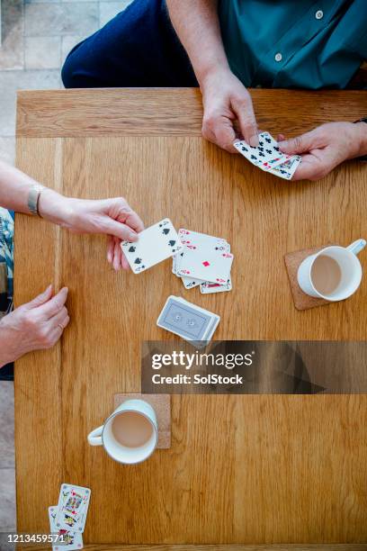 jogando minha mão - hand of cards - fotografias e filmes do acervo