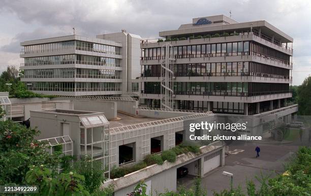 Das Verwaltungebäude der Firma Linde in Wiesbaden, aufgenommen am 17.8.1999. Der Maschinen- und Anlagenbauer lässt sein Gasegeschäft explodieren....