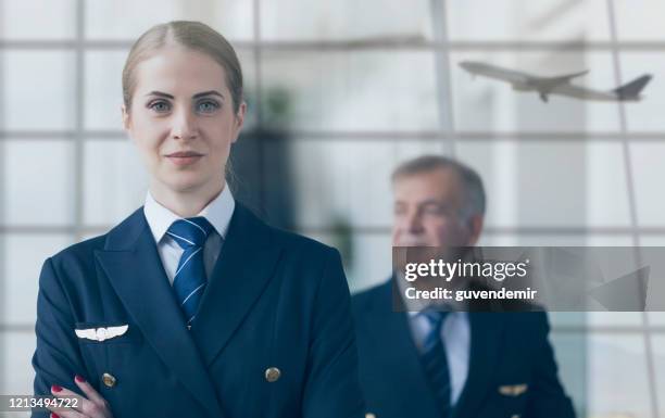 pilotos confiantes - pilota - fotografias e filmes do acervo