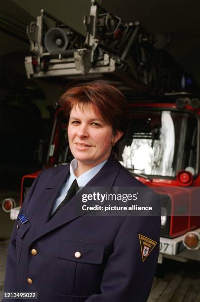 Sandra Gebhart ist Bayerens erste Frau im höheren Feuerwehrdienst. Die Diplom-Ingenieurin im Fach Maschinenbau ist Brandrätin bei der Berufsfeuerwehr...