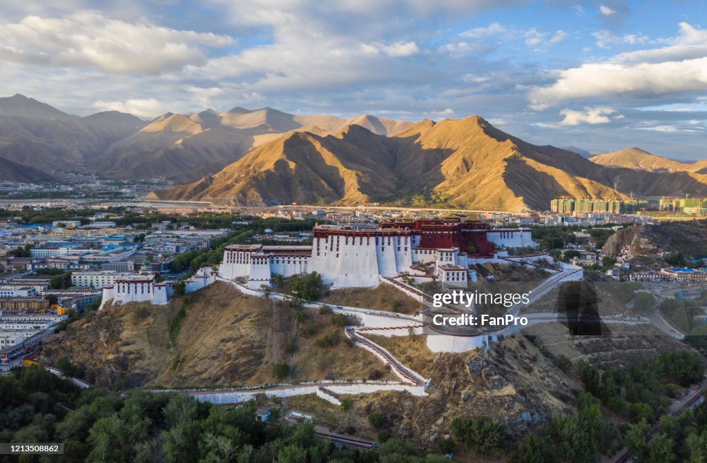 Potala Aerial View Of Potala Palace In Lhasa Tibet High-Res Stock Photo ...