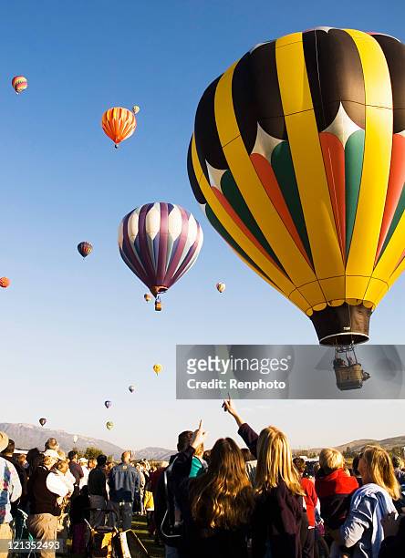 hot air balloon festival - hot air balloon ride stock pictures, royalty-free photos & images