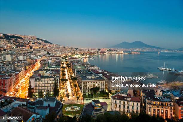hogh angle view of naples at sunset from sant'antonio a posillipo - naples italy foto e immagini stock