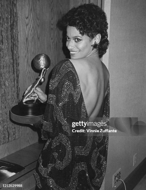 American actress and dancer Debbie Allen with her NAACP Image Award in Los Angeles, USA, 4th December 1984.