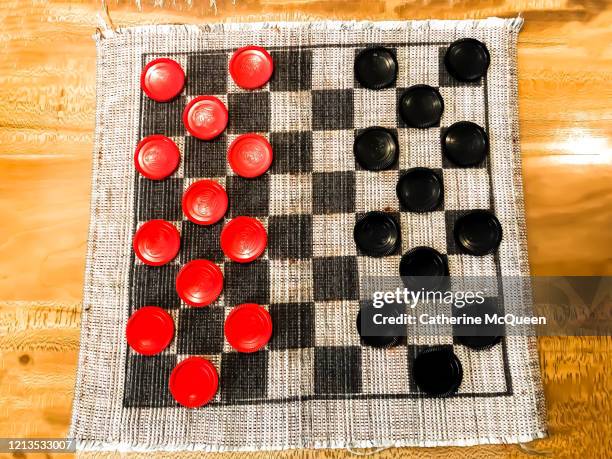 Cardboard Checker Checker Game Board Photos et images de collection - Getty Images