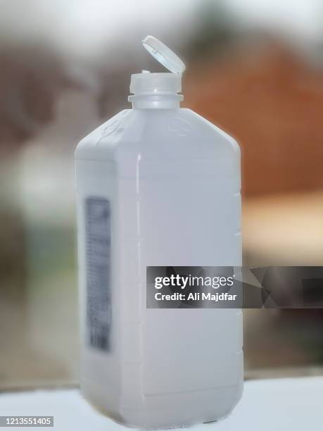 rubbing alcohol - rubbing alcohol stock pictures, royalty-free photos & images