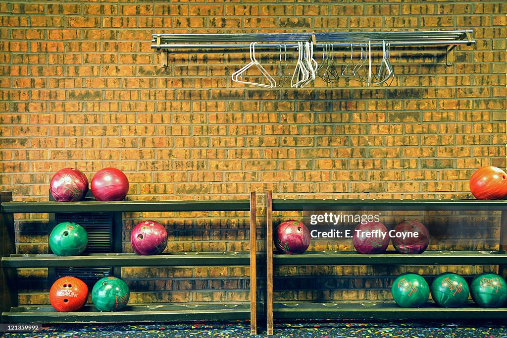 Still life with no glow in dark balls