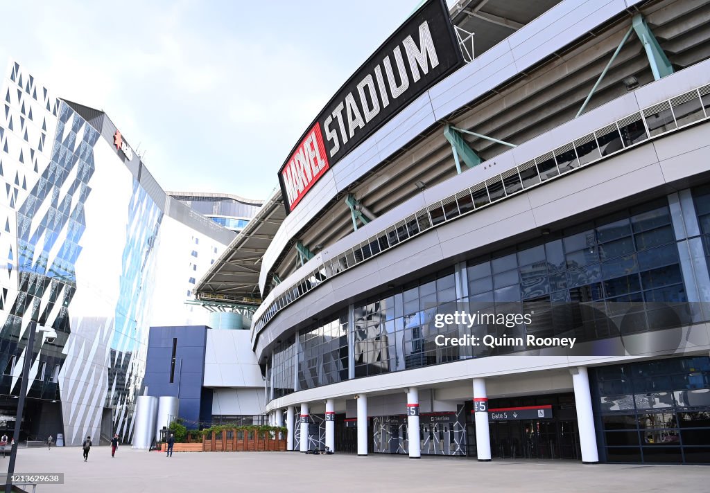 AFL Rd 1 - Western Bulldogs v Collingwood