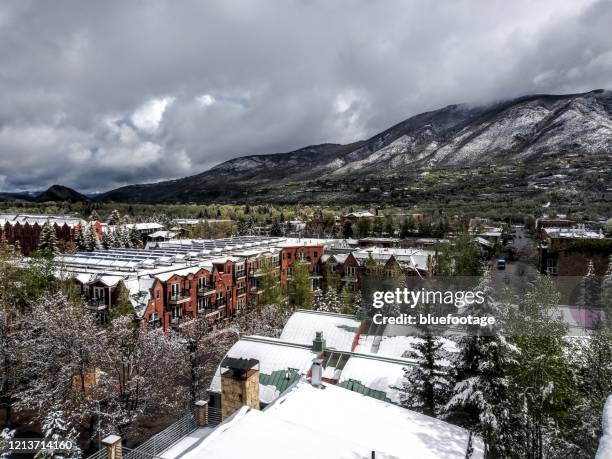 aspen, colorado, ski resort usa - aspen colorado winter stock pictures, royalty-free photos & images