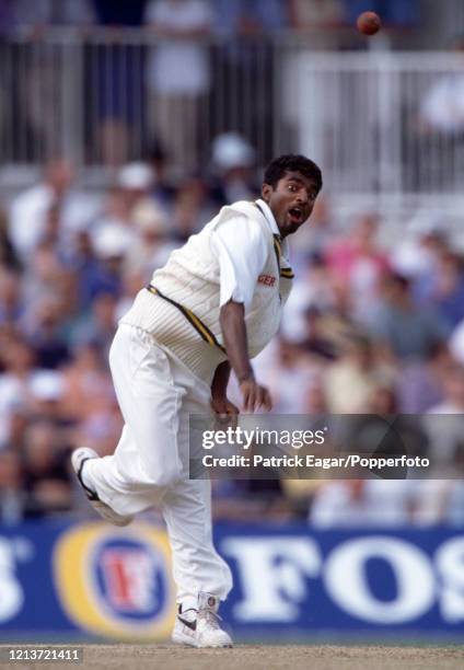 Muttiah Muralitharan of Sri Lanka bowling during the only Test match between England and Sri Lanka at The Oval, London, 28th August 1998. Sri Lanka...