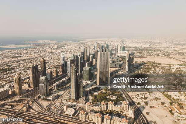 high angle view of dubai in 2010, united arab emirates - 2010 fotografías e imágenes de stock