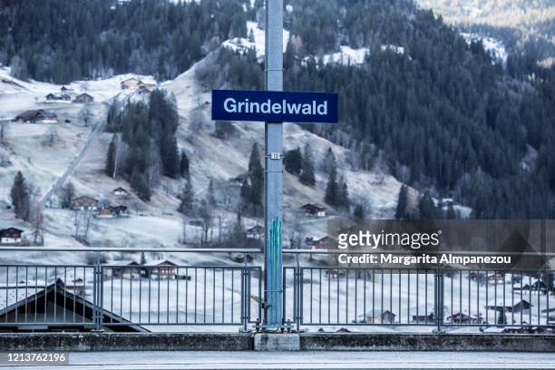 train station of grindelwald in switzerland - schild schweiz stock-fotos und bilder