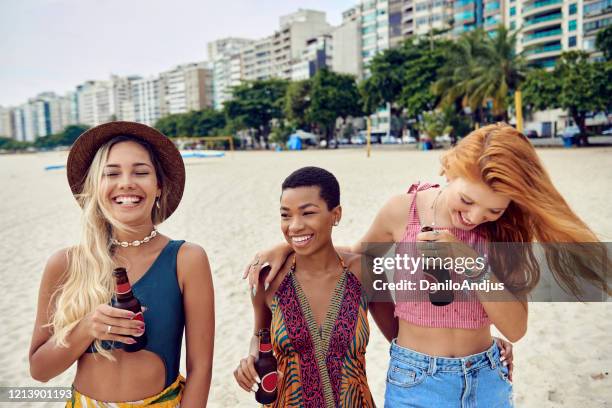 Spring Break Beach Girls Photos and Premium High Res Pictures - Getty ...