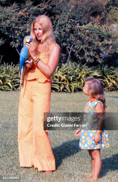 The Duchess Cayetana of Alba in the gardens of the 'Palacio de Duenas' with her daughter Eugenia. Sevilla, Spain.