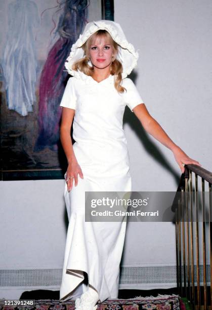 Italian actress Antonella Lualdi during a visist to a elegant clothing store in the 'Castellana', 13th October 1967, Madrid, Spain.