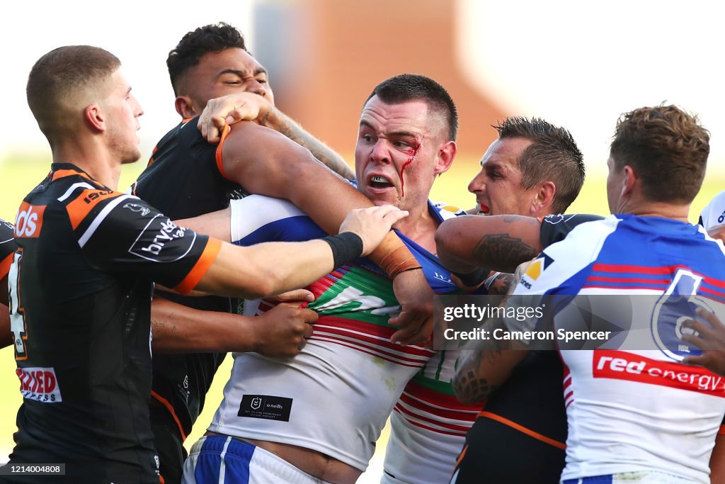 NRL Rd 2 - Wests Tigers v Knights