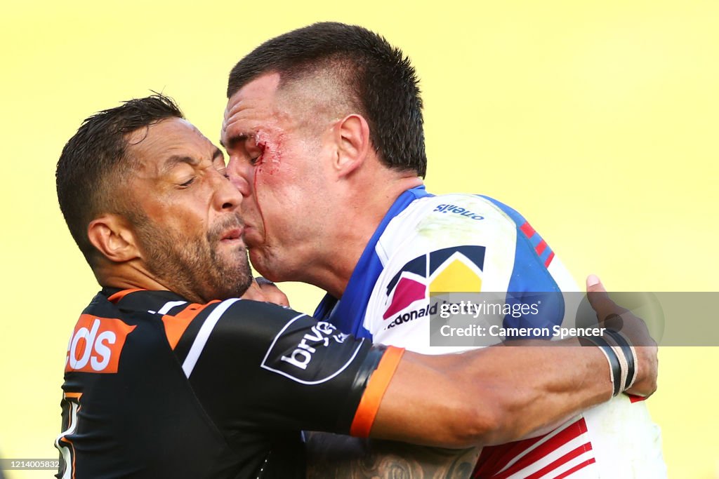 NRL Rd 2 - Wests Tigers v Knights