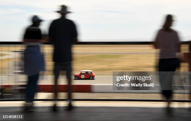 Button Will Raceway Buttonwillow Raceway Photos and Premium High Res Pictures - Getty Images