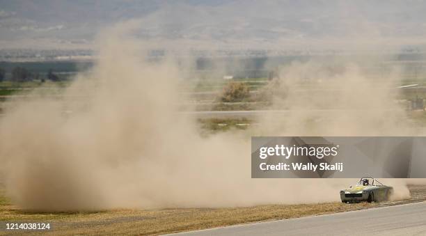 Button Will Raceway 57 Buttonwillow Raceway Stock Photos, High-Res Pictures, and Images ...