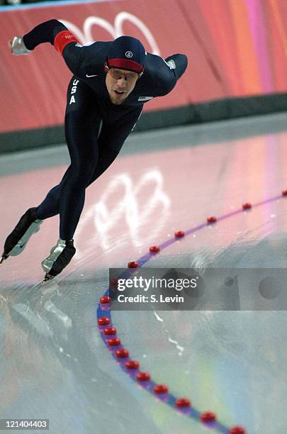 Boutiette of the United States in action during the Men's Speed Skating 5000 M race in the 2006 Olympic Games at the Oval Lingotto in Torino, Italy...
