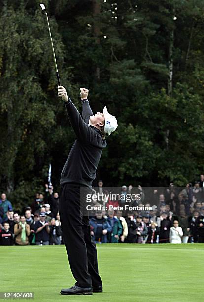 Ernie Els celebrates after winning the final match of the HSBC World Matchplay Championship held at Wentworth Golf Club's West Course. October 17,...
