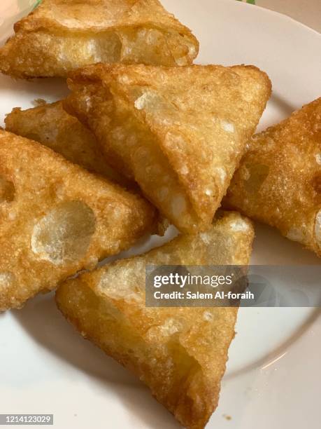 samosa - saudi food stock pictures, royalty-free photos & images