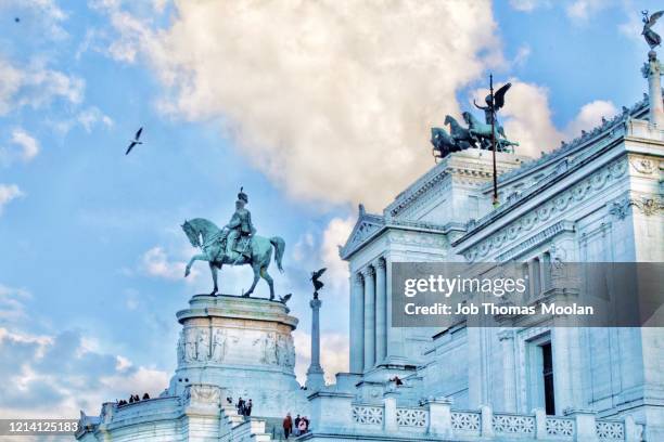 tourism piazza venezia rome italy - j paul getty museum stock pictures, royalty-free photos & images