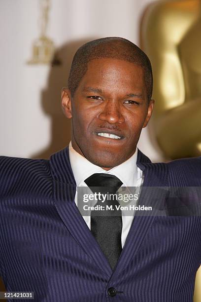 Jamie Foxx during 77th Annual Academy Awards - press room at Kodak Theater in Los Angeles, California, United States.