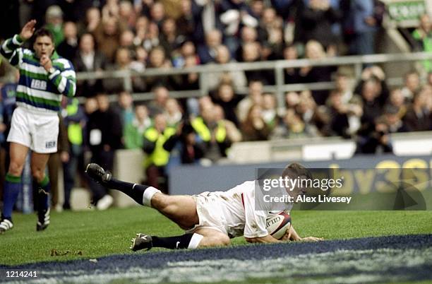 Ben Cohen of England scores his first try on his debut during the Six Nations Championship match against Ireland at Twickenham in London. \ Mandatory...