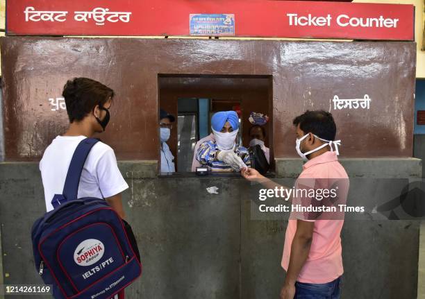 Bus Operations Counter Bus Ticket Counter Photos and Premium High Res Pictures - Getty Images