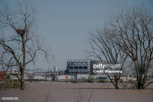 Flood waters from the Tittabawassee River surround a Dow Inc. Facility, after dams failed, in Midland, Michigan, U.S., on Wednesday, May 20, 2020....