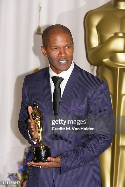 Jamie Foxx during 77th Annual Academy Awards - press room at Kodak Theater in Los Angeles, California, United States.