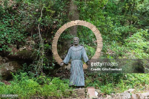 hermitage of prisons, umbria, italy - saint francis of assisi stock pictures, royalty-free photos & images