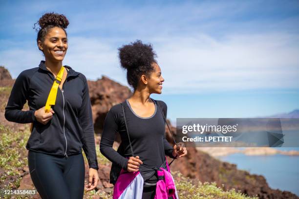 ハイキング - lake mead national recreation area ストックフォトと画像