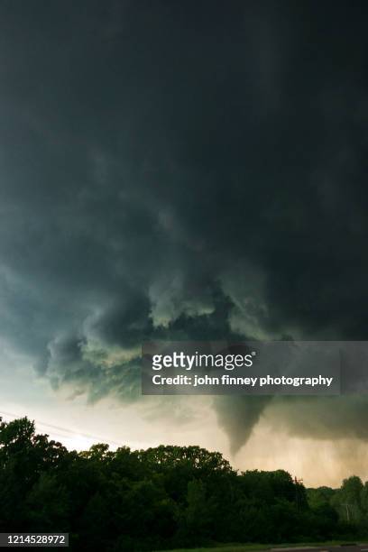 edmond tornado of may 2013, oklahoma. usa - edmond oklahoma stockfoto's en -beelden