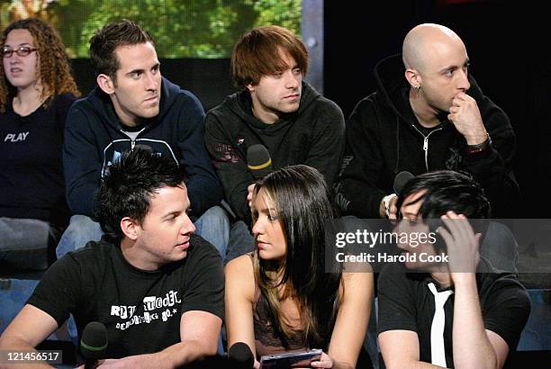 Marianela with Simple Plan Chuck Comeau, Sebastien Lefebvre, Jeff Stinco, Pierre Bouvier, and David Desrosiers.