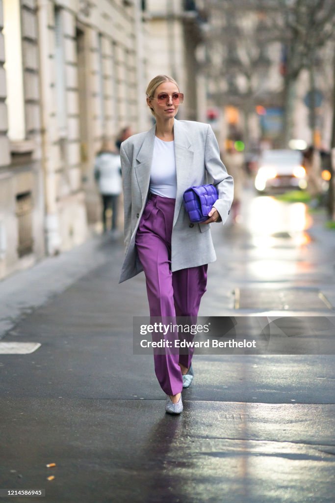 Street Style  - Paris Fashion Week - Womenswear Fall/Winter 2020/2021 : Day Five