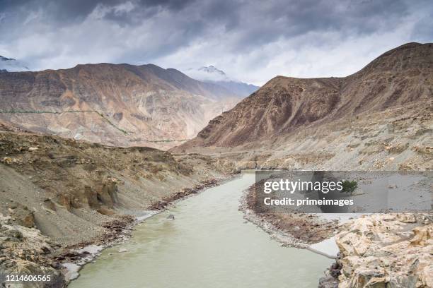 nature view landscape autumn of the pakistan in karakorum mountains , k2 and nanga parbat , pasu valleys and glaciers. - himalayas stock pictures, royalty-free photos & images