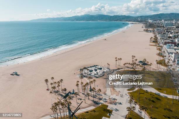 venice beach skatepark aerial los angeles - venice beach stock pictures, royalty-free photos & images