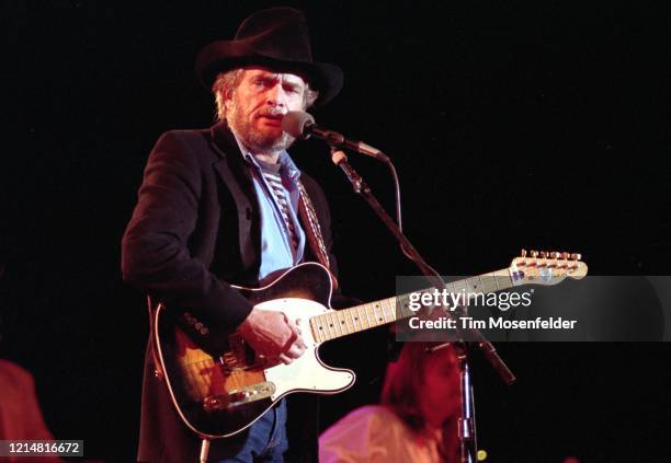 Chet Atkins performs at Paul Masson Mountain Winery on September 20, 1991 in Saratoga, California.