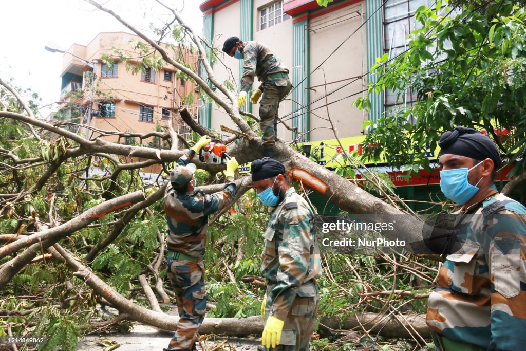 Amphan Cyclone In Kolkata