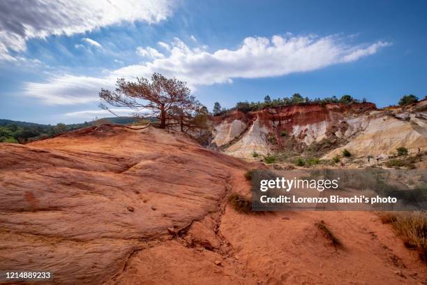 rustrel (the french colorado), provence, france - roussillon stock pictures, royalty-free photos & images