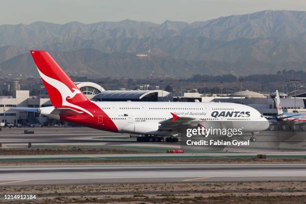 qantas airbus a380 in los angeles - qantas stock pictures, royalty-free photos & images