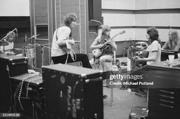 Yes Instruments Yes (Band) Photos and Premium High Res Pictures - Getty Images